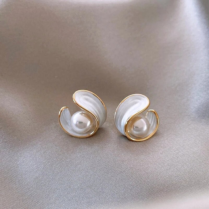 Élise – Boucles d’oreilles opale blanche