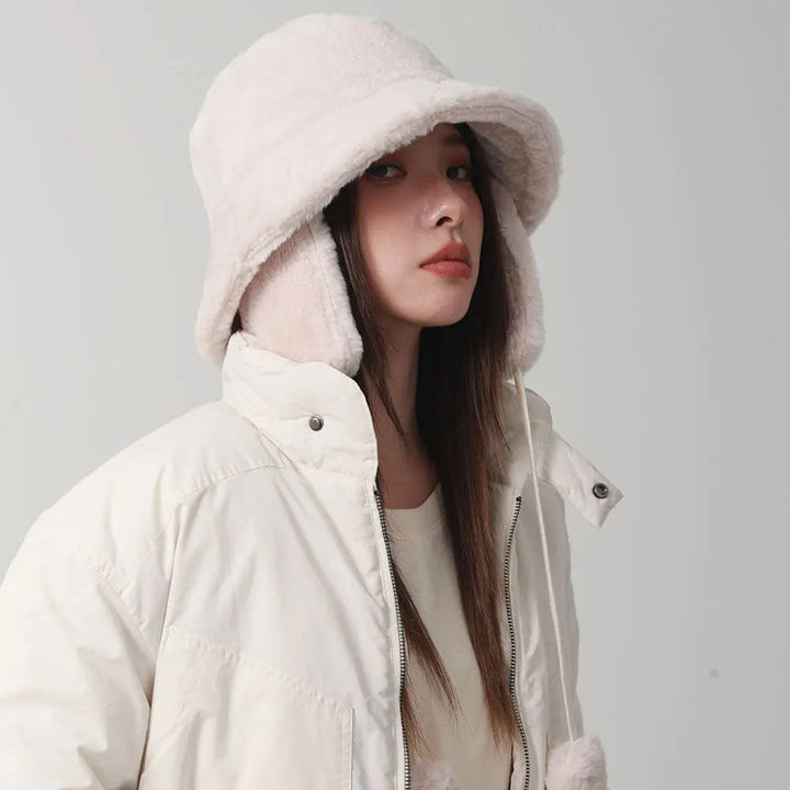 Chapeau seau en fourrure Evelina