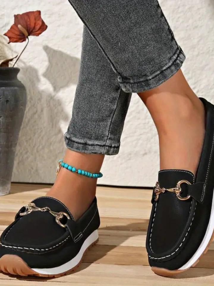 Mocassins Isla Chain Detail