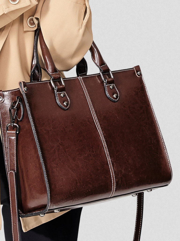 POCHETTE EN CUIR LUXE SOPHIE