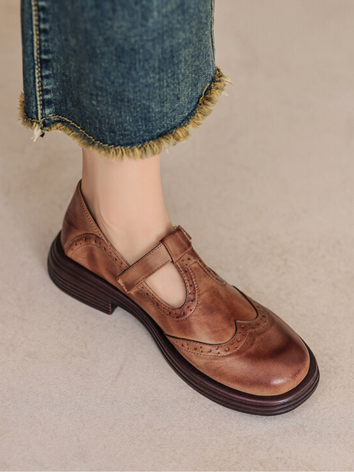 Vintage LARA Mary Jane Baillons