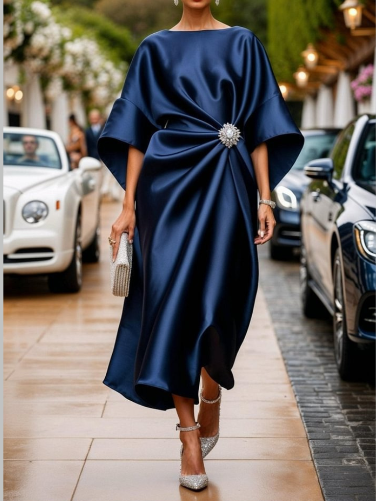 Robe d'élégance en satin Maris