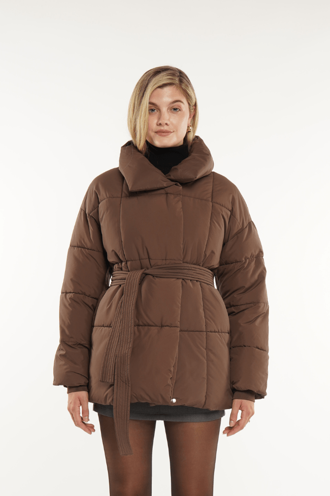 NOVA | Mi-Longue Puffer Jacket avec Ceinture