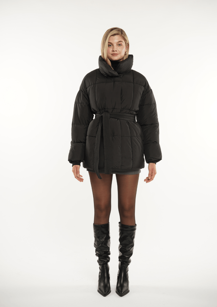 NOVA | Mi-Longue Puffer Jacket avec Ceinture